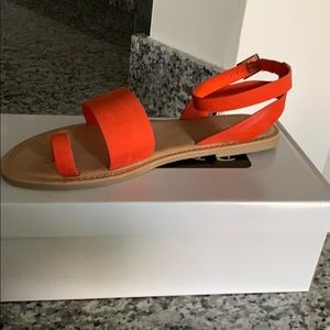 Sandal